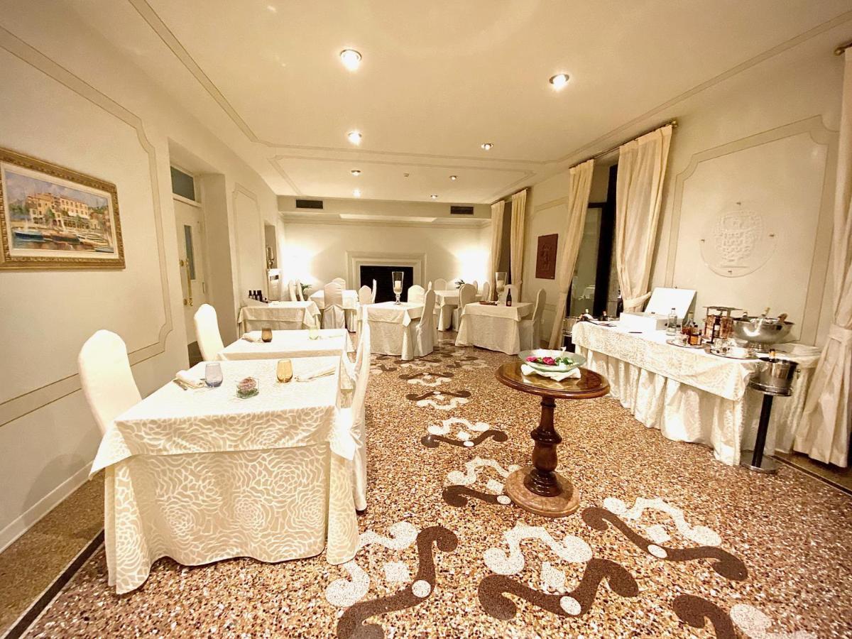 Albergo Gardesana Torri Del Benaco Zewnętrze zdjęcie